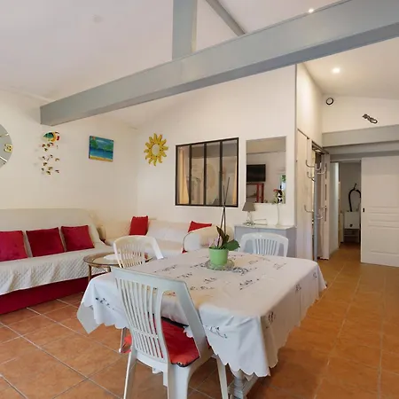 Holiday home Location De A *